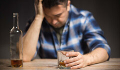 تبعات «الکل» بر تغییر کارکرد مغز / اختلالات شدید روانی با مصرف الکل‌های تقلبی
