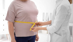اضافه وزن، خطر ابتلا به ۱۸ نوع سرطان را افزایش می‌دهد