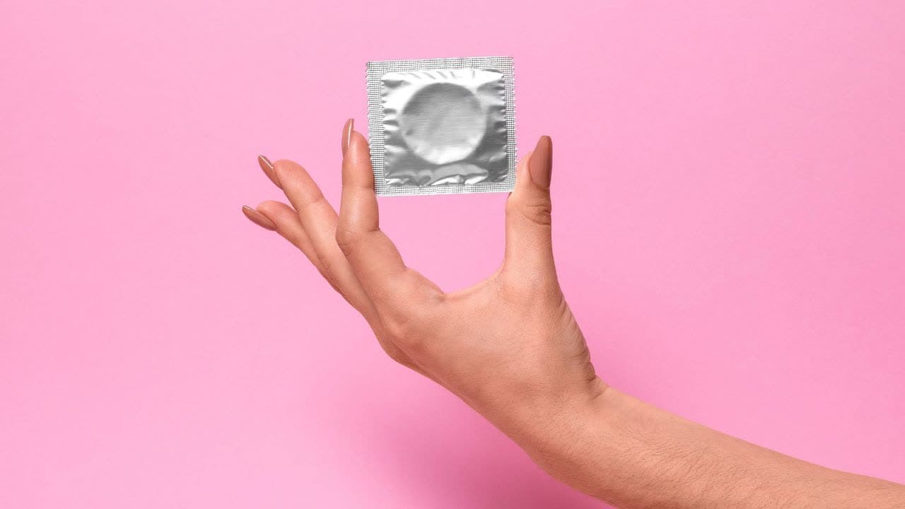 کاندوم یا قرص ضد بارداری؟ تاثیر کدام بیشتر است؟
