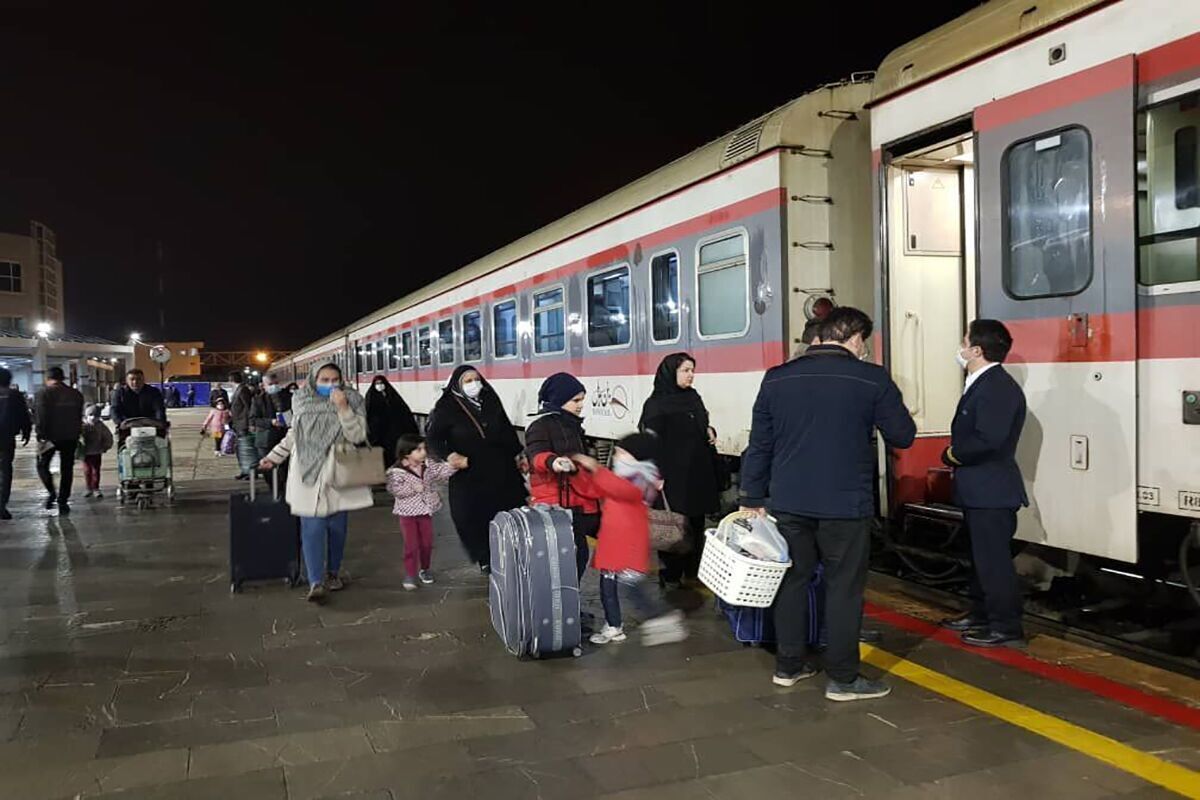 قطار مسافربری تهران - ارومیه از ریل خارج شد