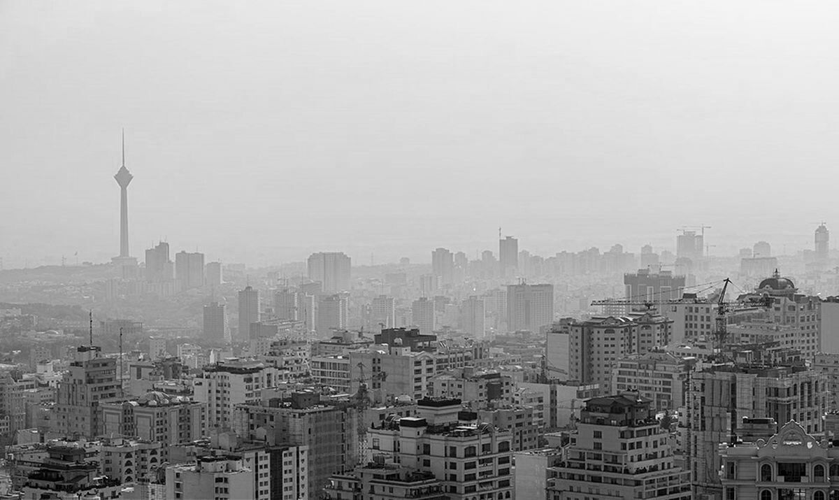 وضعیت هوای تهران ۱۴۰۲/۰۶/۰۲؛ تنفس هوای "ناسالم برای گروه‌های حساس"