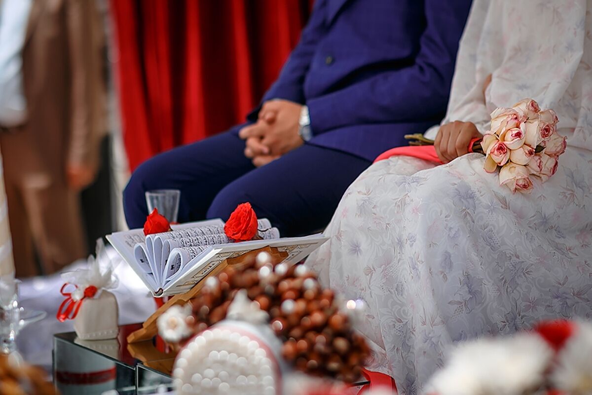 چرا ازدواج دهه شصتیها تبدیل به یک معضل شده است؟! چرا ازدواج دهه شصتیها تبدیل به یک معضل شده است؟!