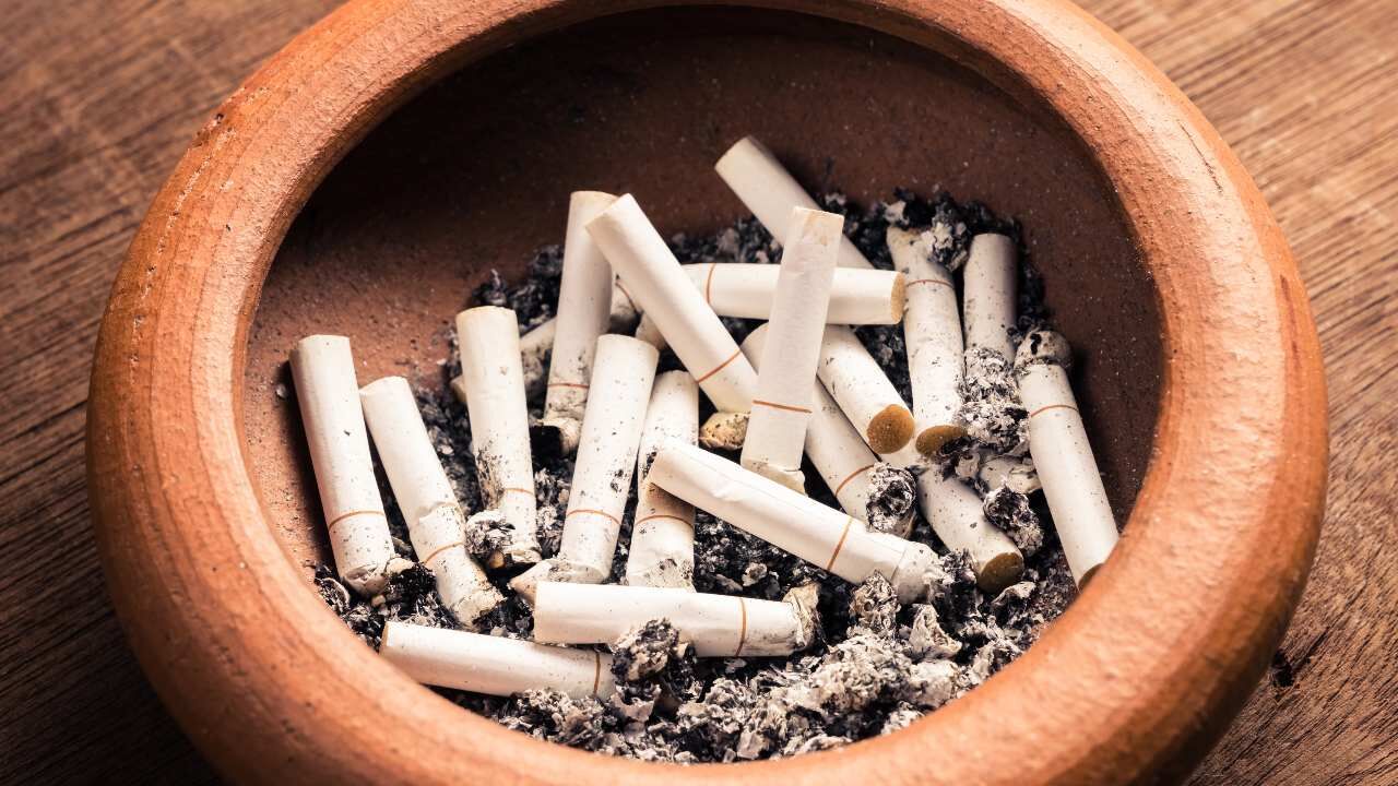 ترک سیگار ، خطر حمله قلبی و مرگ را به نصف کاهش میدهد ترک سیگار ، خطر حمله قلبی و مرگ را به نصف کاهش میدهد