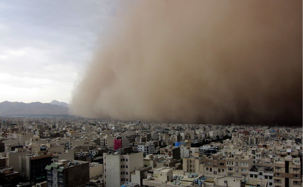 رگبار و طوفان لحظه‌ای در تهران طی امروز و فردا 27 خرداد 1403