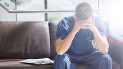 شیوع اضطراب و افسردگی بین پزشکان دستیاری در دنیا، بیشتر از مردم عادی