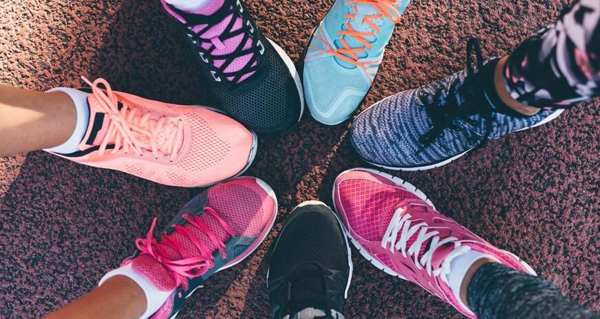 آیا هنگام ورزش حتما باید کفش بپوشیم؟