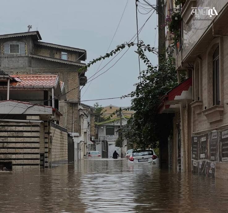 تصاویر باورنکردنی از سیل در آستارا که میان اخبار سیاسی و حوادث و رونالدو گم شد