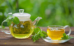 خواص چای سبز/ فواید چای سبز برای پیشگیری از سرطان‌ها و کاهش چربی خون