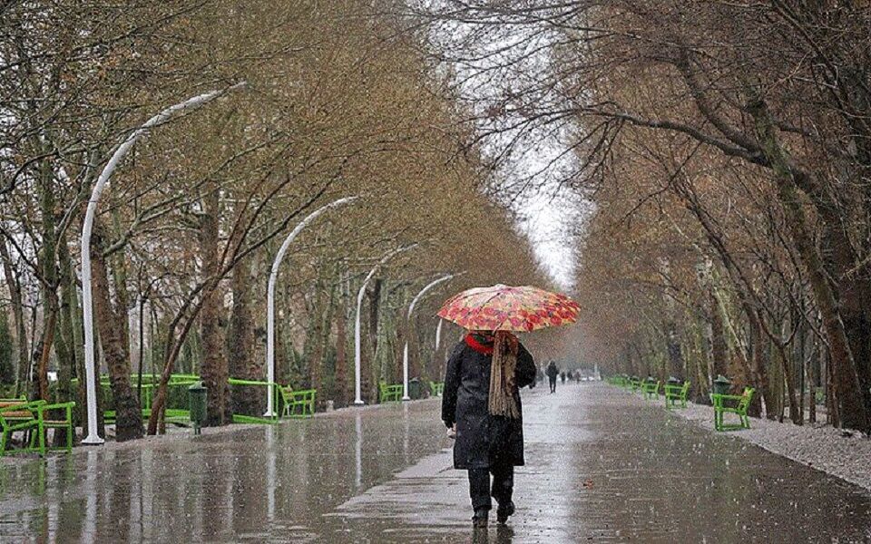 بارش برف و باران در نقاط مختلف کشور از فردا/ افزایش آلودگی هوا در کلانشهرها بارش برف و باران در نقاط مختلف کشور از فردا/ افزایش آلودگی هوا در کلانشهرها
