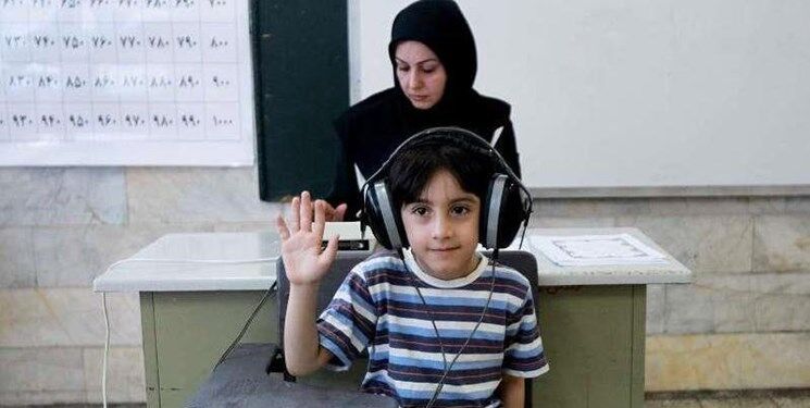 آسیب‌های شنوایی در کودکان بَدو ورود به مدرسه ۲.۵ درصد است