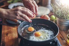 چرا بعد از خوردن تخم مرغ نفخ می کنید؟