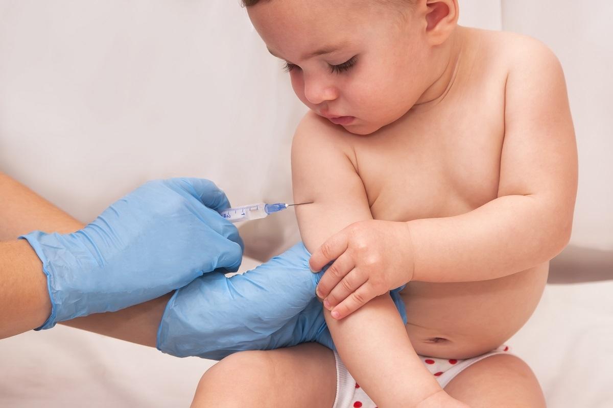 واکسن یک سالگی و تمام نکاتی که در رابطه با آن باید بدانید