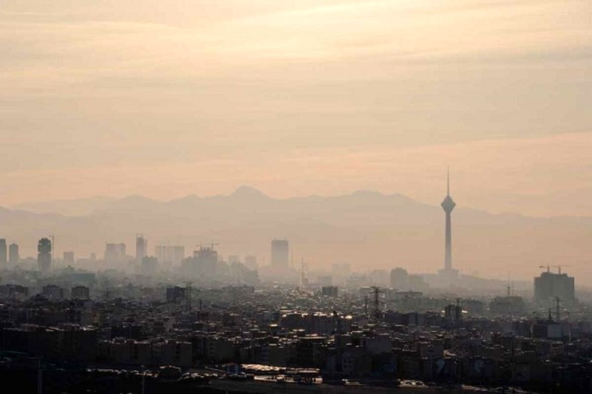 ساکنان این منطقه تهران سم تنفس می کنند ساکنان این منطقه تهران سم تنفس می کنند