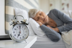 اهمیت داشتن خواب عمیق در سالمندان
