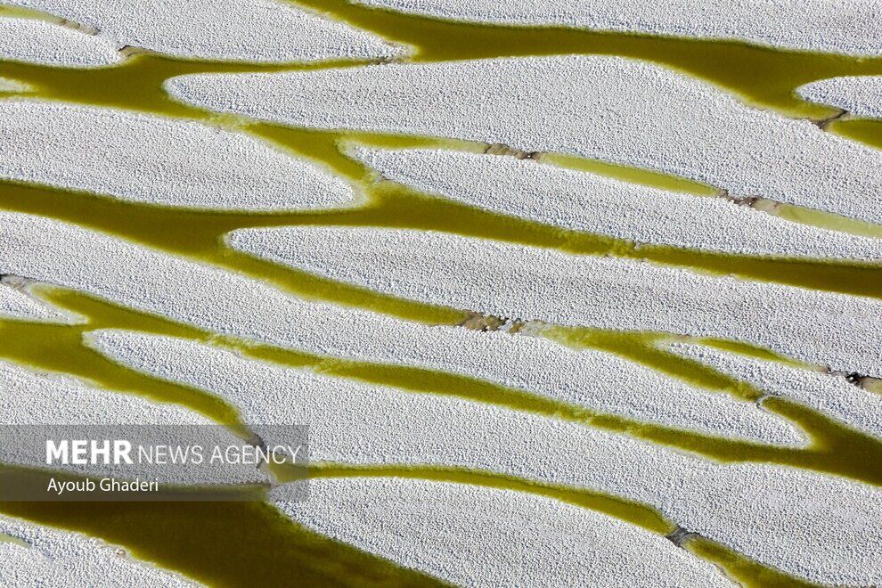(تصاویر) دریاچه خشک شده ارومیه