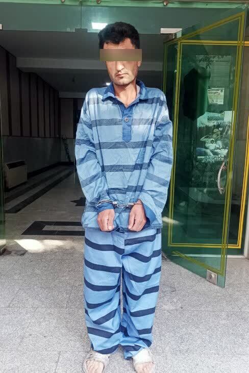 عکس| تبعه افغان که در لویزان دخترها را خفت میکرد!