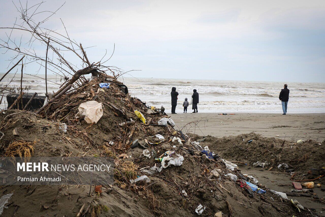 (تصاویر) خزر در مرز خفگی!