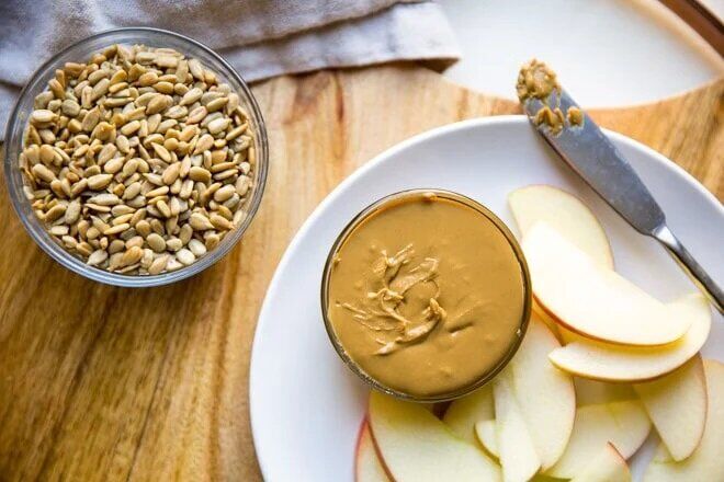 مناسبترین جایگزینها برای کره در رژیم غذایی مناسبترین جایگزینها برای کره در رژیم غذایی