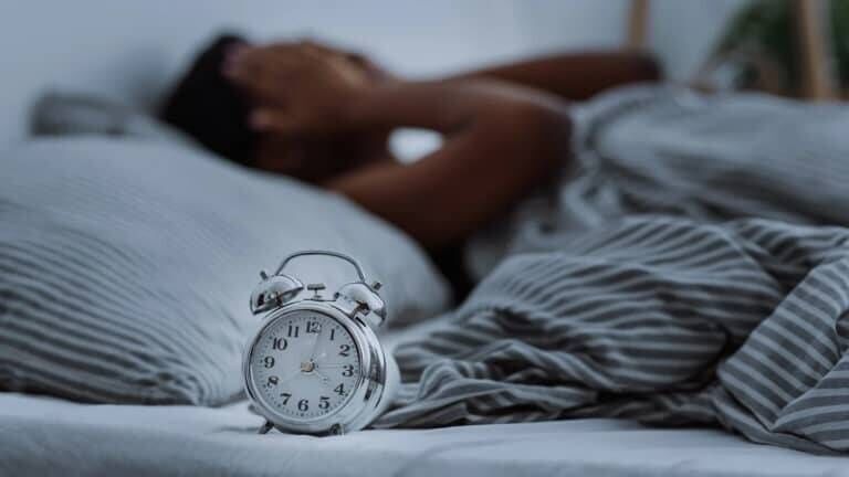این مدل خوابیدن موجب افزایش فشار خون می‌شود