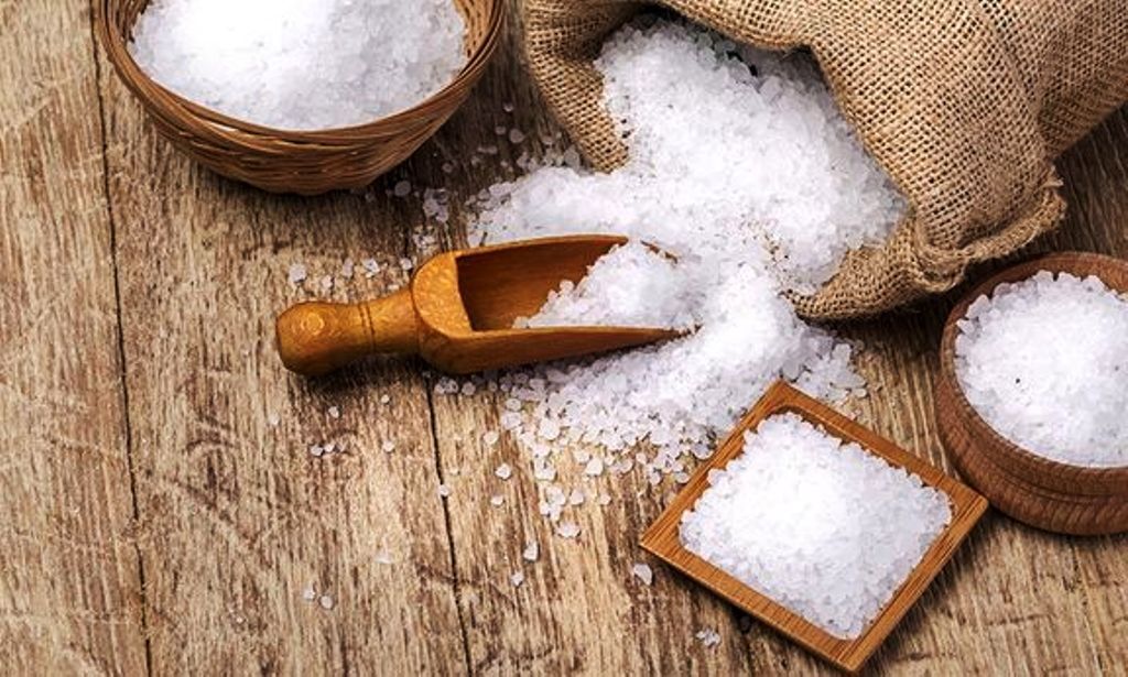 فواید شگفتانگیز نمک در درمان مشکلات تنفسی و پوستی فواید شگفتانگیز نمک در درمان مشکلات تنفسی و پوستی