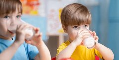 13 خاصیت یک لیوان شیر برای کودکان