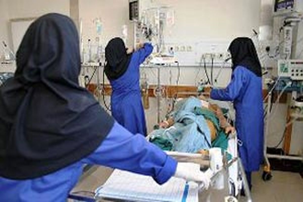 اضافه کار ۲۰ هزار تومانی زیبنده پرستاران نیست اضافه کار ۲۰ هزار تومانی زیبنده پرستاران نیست
