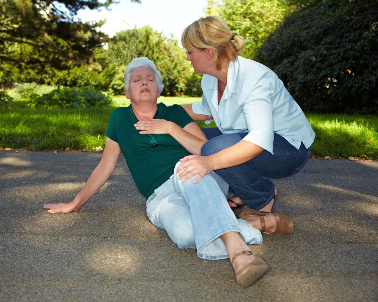 تشنج چطور اتفاق میافتد و برای مقابله با آن چه باید کرد؟ تشنج چطور اتفاق میافتد و برای مقابله با آن چه باید کرد؟