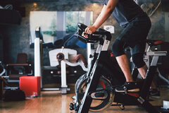 تمرینات دوچرخه ثابت می تواند برای بیماران پارکینسون مفید باشد