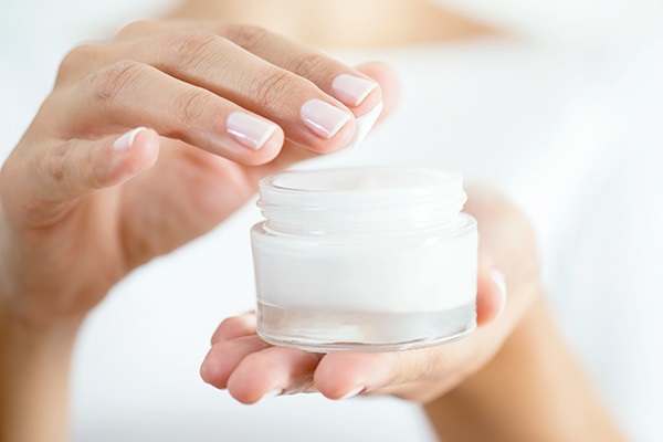 بهترین کرمهای مرطوبکننده و مناسب برای پوستهای بسیار خشک