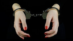 انتقام‌جویی زن جوان از یک بلاگر معروف | زن جوان دستگیر شد