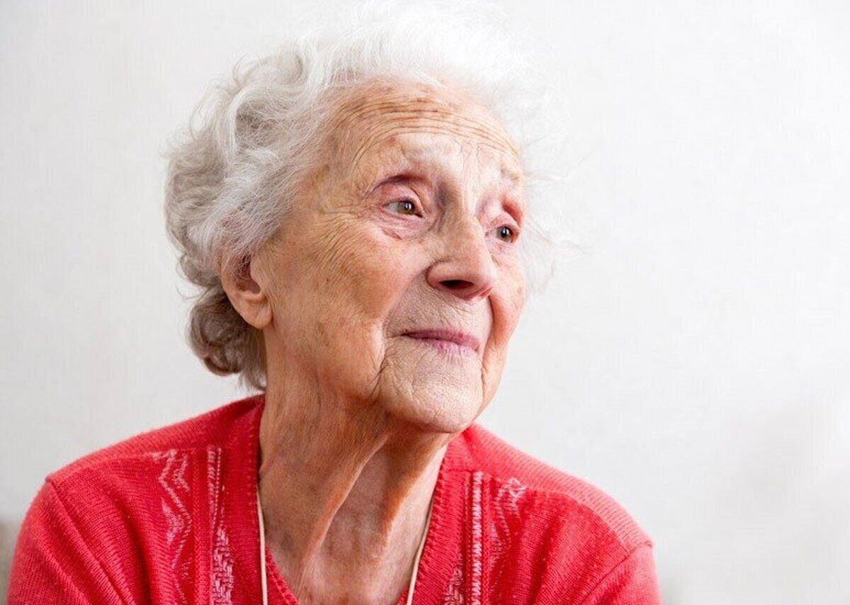 زنان بیشتر آلزایمر میگیرند زنان بیشتر آلزایمر میگیرند