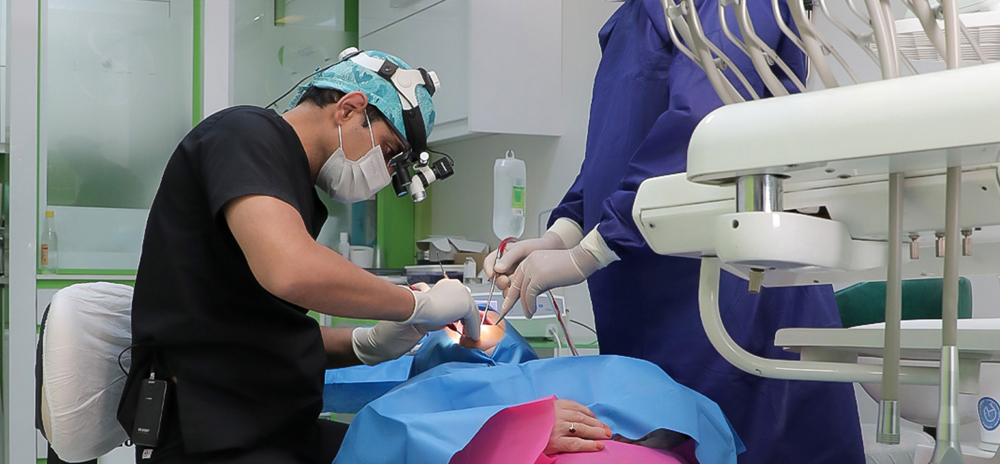 طول عمر ایمپلنت دندان چقدر است؟