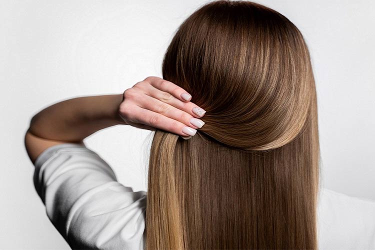 با بوتاکس مو و کراتین مو، موهایی صاف، قوی و براق داشته باشید