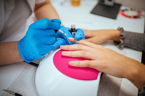 مواد سرطان زا در محصولات آرایش ناخن