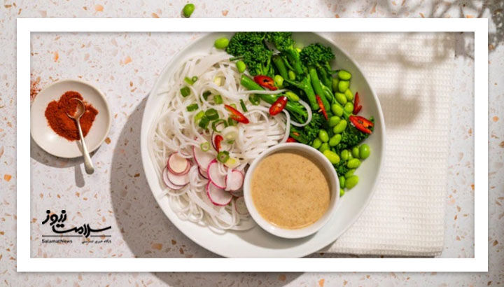 6 سس خوشمزه برای افزایش ارزش غذایی سالاد 6 سس خوشمزه برای افزایش ارزش غذایی سالاد