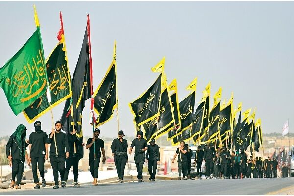 دمپایی ممنوع؛ کفش درست، قدم درست در مسیر اربعین! دمپایی ممنوع؛ کفش درست، قدم درست در مسیر اربعین!