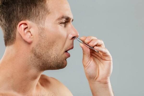 هشدار یک پزشک آمریکایی:موهای بینی خود را نکنید! هشدار یک پزشک آمریکایی:موهای بینی خود را نکنید!