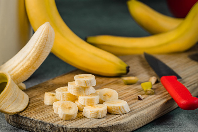 چگونه موز باعث بهبود خوابتان میشود؟