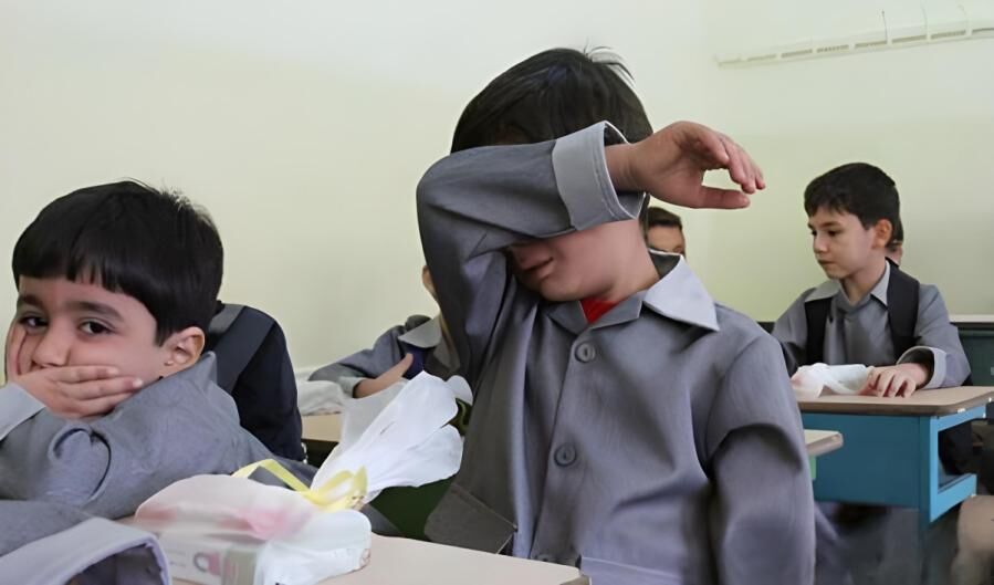 روانپزشکان هشدار میدهند: ترساندن کودکان از معلم، سلامت روانشان را تهدید میکند روانپزشکان هشدار میدهند: ترساندن کودکان از معلم، سلامت روانشان را تهدید میکند