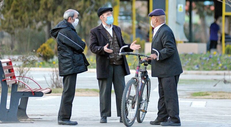 توصیههای هلال احمر به سالمندان در روزهای آلوده توصیههای هلال احمر به سالمندان در روزهای آلوده