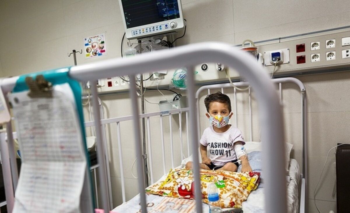معاون وزیر بهداشت: دانشآموز بیمار را به مدرسه نفرستید معاون وزیر بهداشت: دانشآموز بیمار را به مدرسه نفرستید