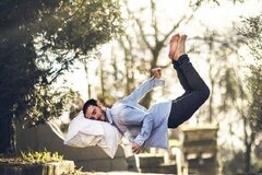 چرا در خواب حس سقوط می‌کنیم؟