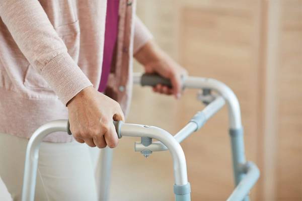 راهی ساده و امن برای مراقبت از عزیزانتان با واکرهای نوین ما