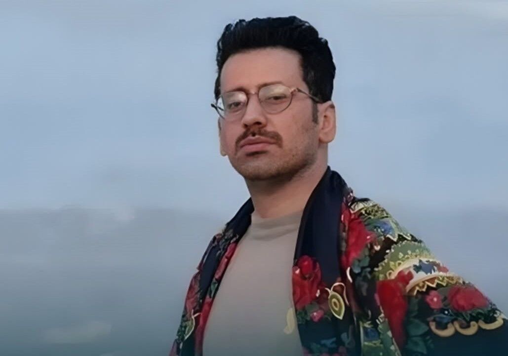شهادت فعال منابع طبیعی ومحیط زیست سنندج برای خاموش کردن آتش در زاگرس