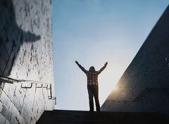 تحلیل راهبردهای رسمی دولت در تقویت تاب‌آوری اجتماعی و توانمندسازی محلات