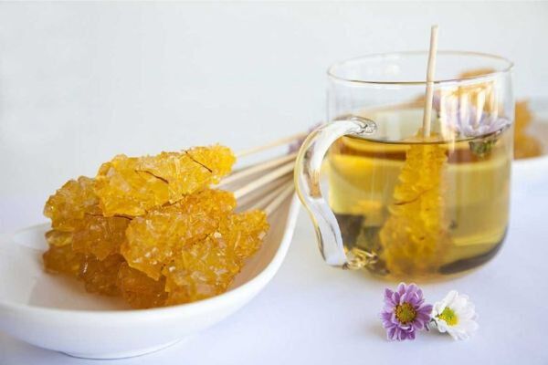 تأثیر نبات داغ در کاهش درد قاعدگی | اثر واقعی یا تلقین؟ تأثیر نبات داغ در کاهش درد قاعدگی | اثر واقعی یا تلقین؟