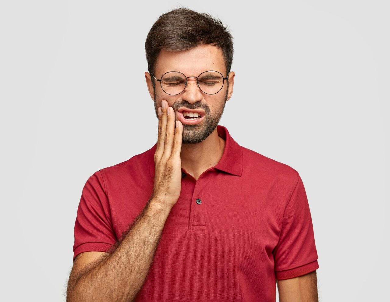 چگونه ورم صورت بعد از دندان درد را بخوابانیم؟