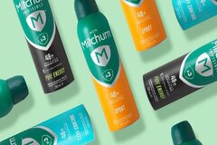 آیا اسپری بدن برای پوست مضر است؟ تفاوت دئودورانت و ضدتعریق از نگاه متخصصان پوست