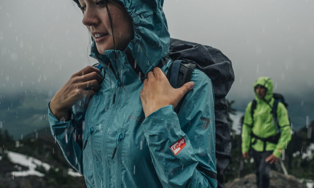 پوشاک مناسب کوهنوردی؛ کلید سلامتی در صعودهای سرد