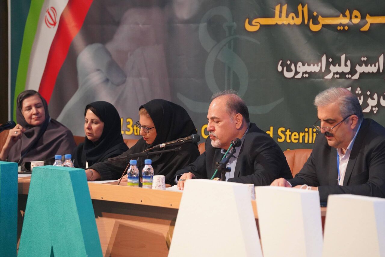 برگزیدگان جایزه «تجربه برتر بالینی آکسیا ۱۴۰۴» در کنگره کنترل عفونت معرفی شدند